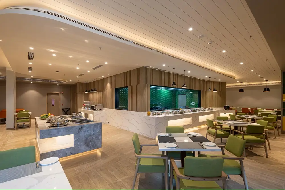   Holiday Inn Katra puri