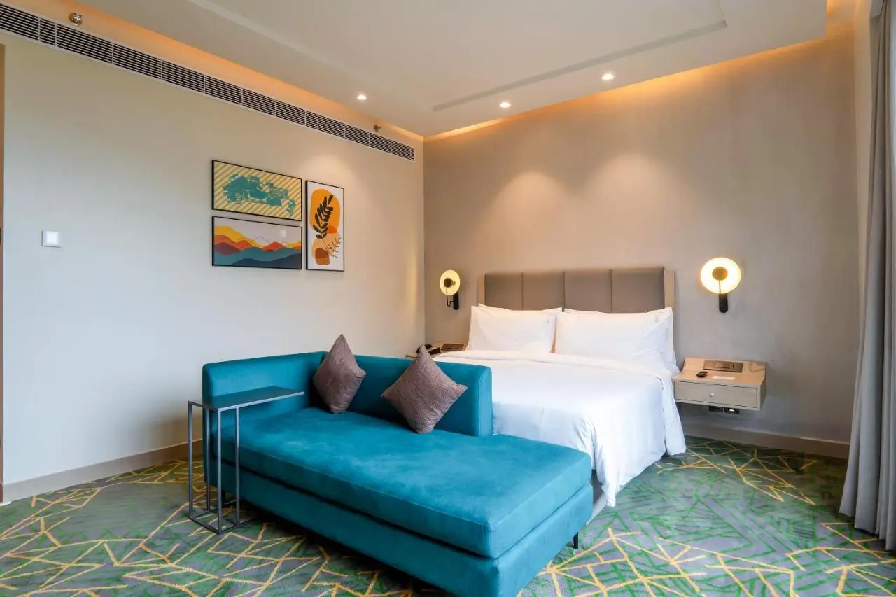   Holiday Inn Katra puri